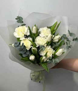 Букет 048 из тюльпанов, гвоздик